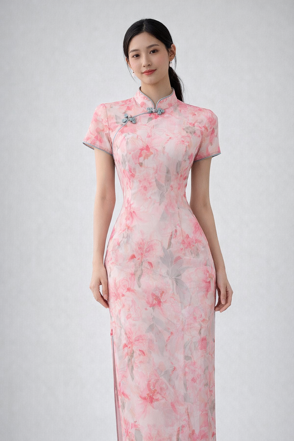 Blush Peony Sleeveless Cheongsam – Modern Floral Qipao